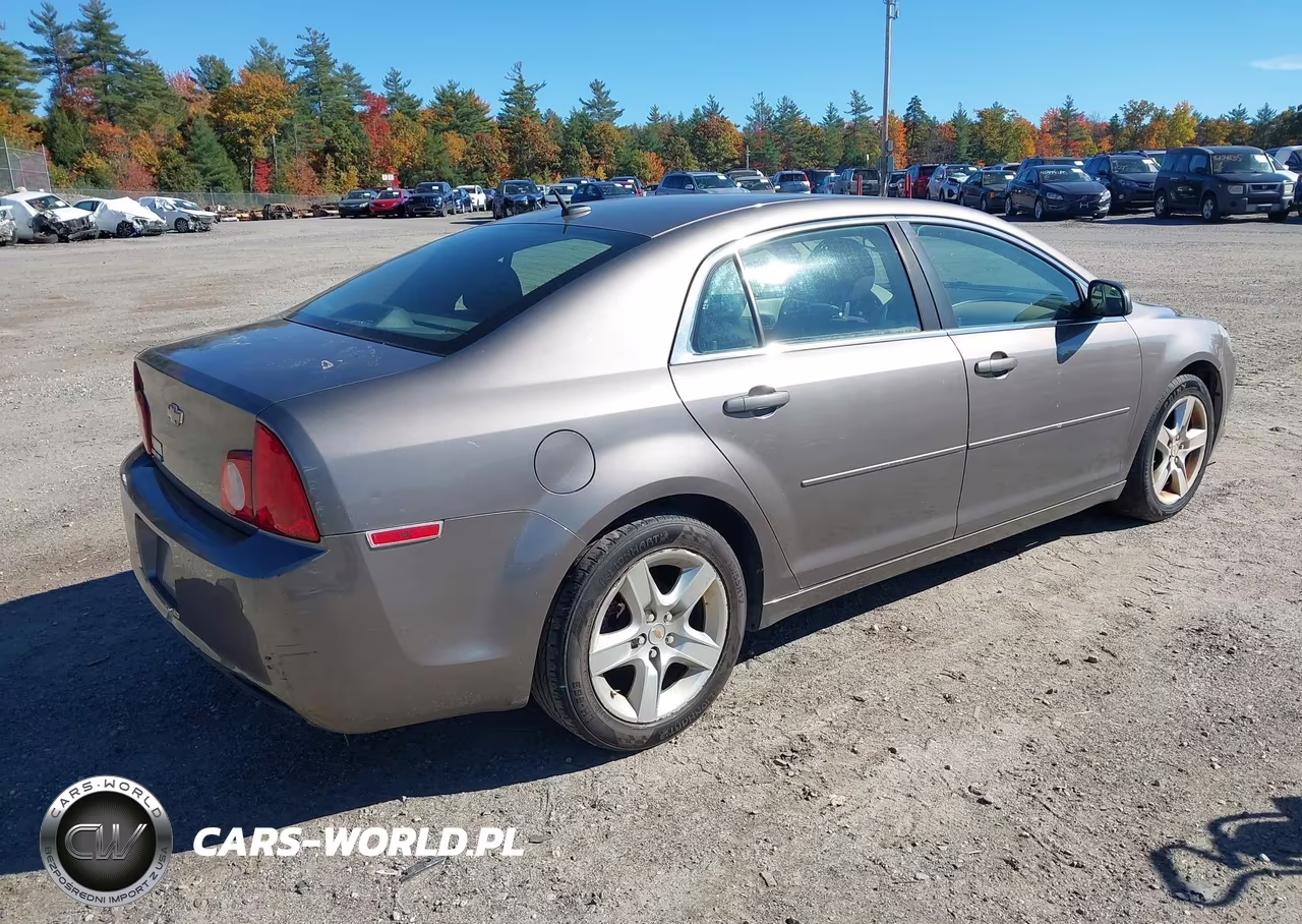 2011 Chevrolet Malibu Ls VIN:1G1ZB5E1XBF252329 - 4