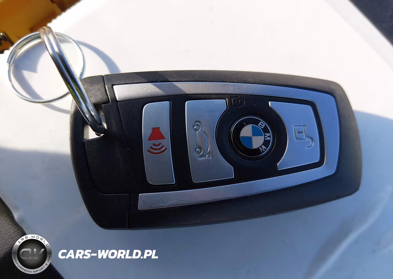 2016 BMW M4 VIN:WBS3R9C59GK335702 - 11