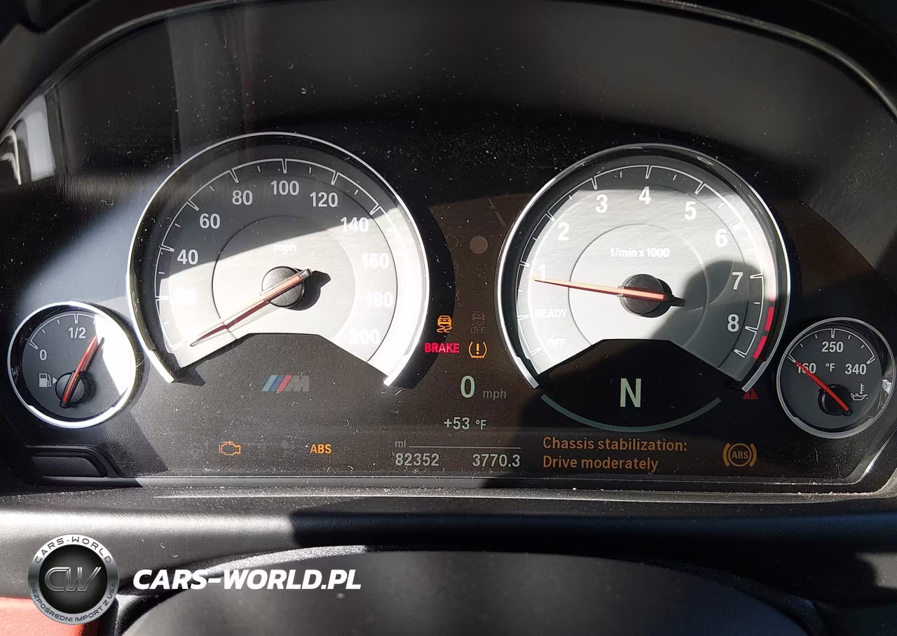 2016 BMW M4 VIN:WBS3R9C59GK335702 - 7