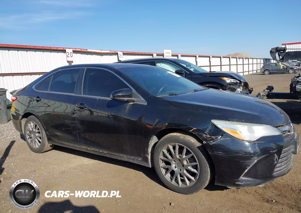 2015 Toyota Camry Le VIN:4T4BF1FK9FR485750 - 13