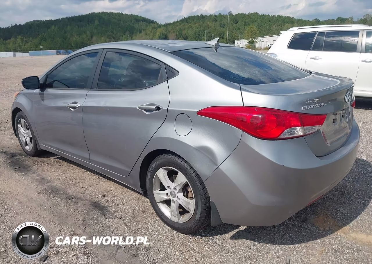 2013 Hyundai Elantra Gls VIN:KMHDH4AE5DU938081 - 3