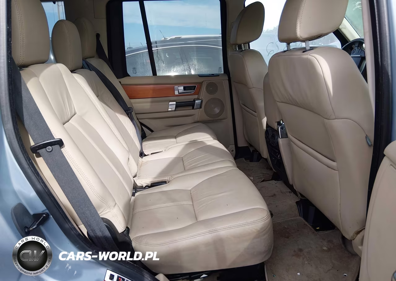 2011 Land Rover Lr4 VIN:SALAK2D43BA582804 - 8