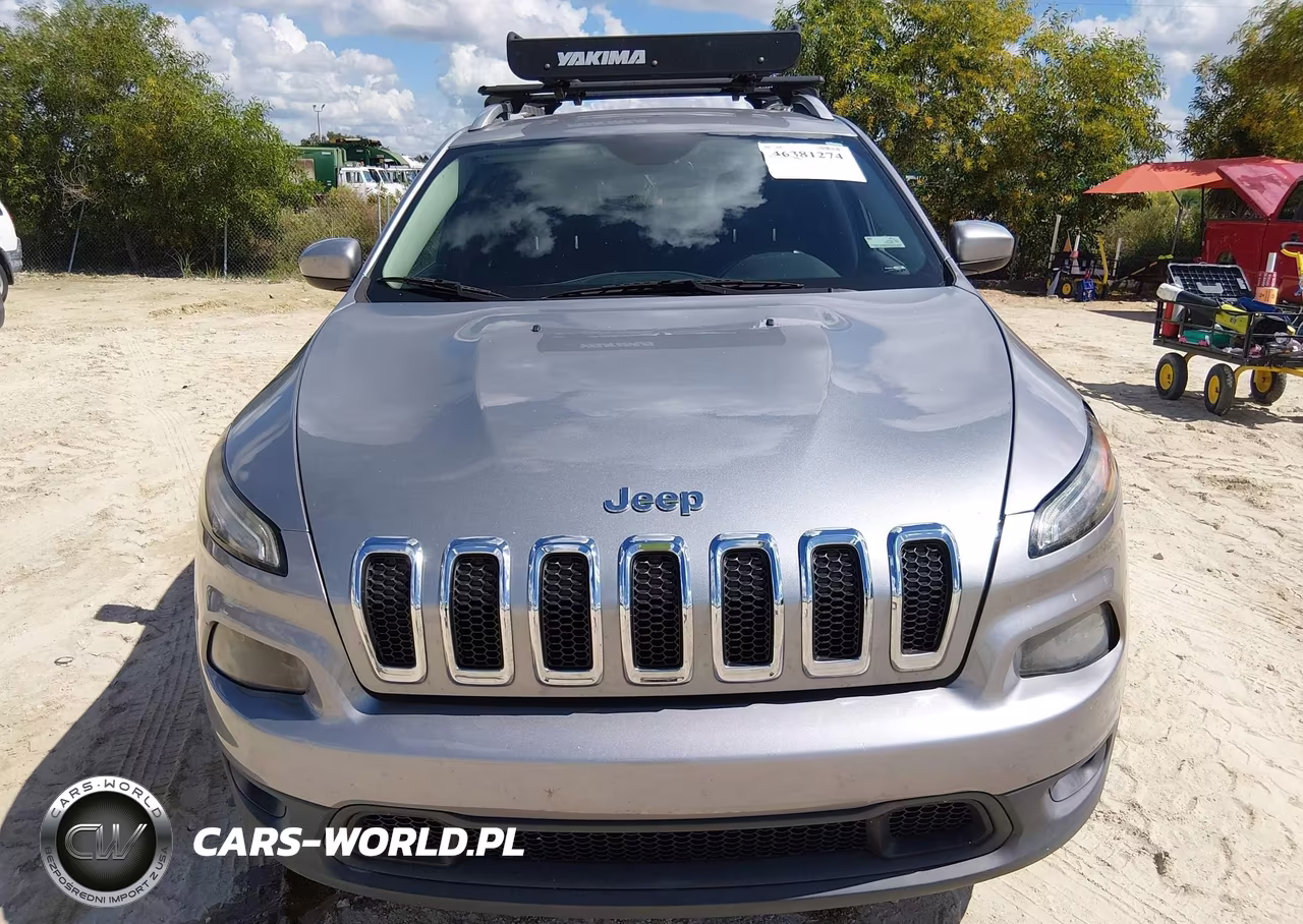 2016 Jeep Cherokee Latitude VIN:1C4PJLCB8GW135387 - 12