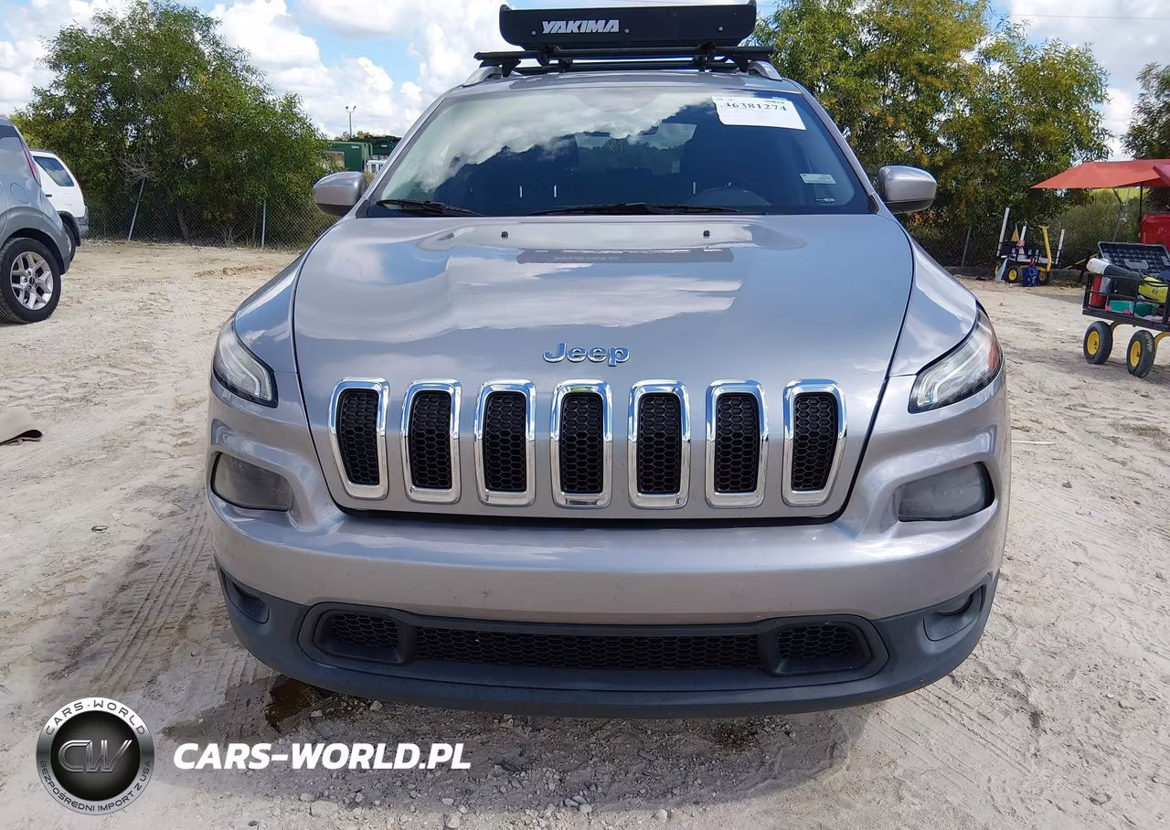 2016 Jeep Cherokee Latitude VIN:1C4PJLCB8GW135387 - 6