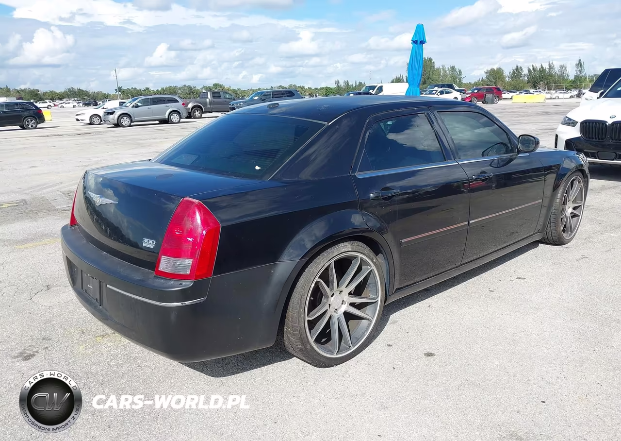2006 Chrysler 300 Touring VIN:2C3KA53G26H397618 - 4