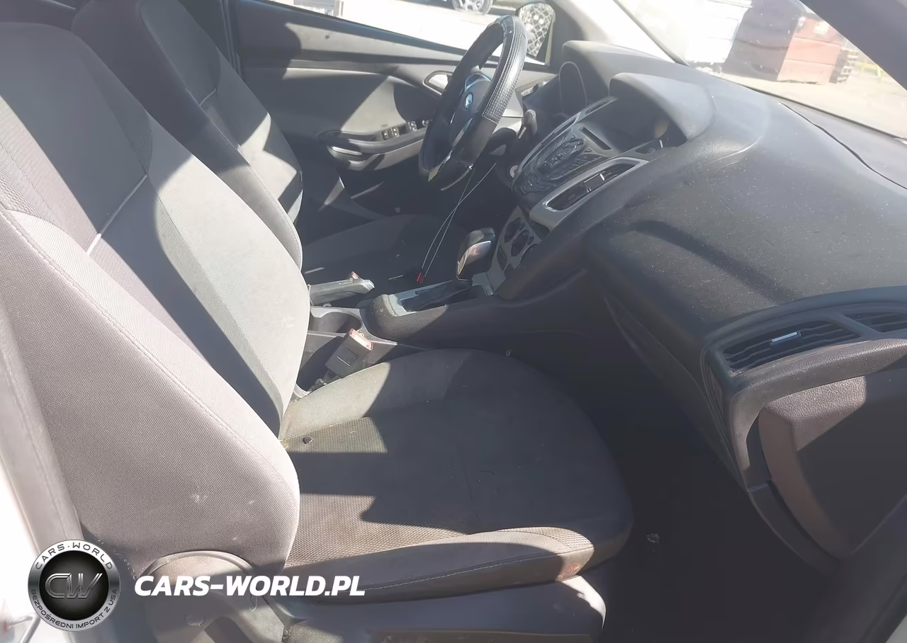2014 Ford Focus Se VIN:1FADP3F26EL124230 - 5