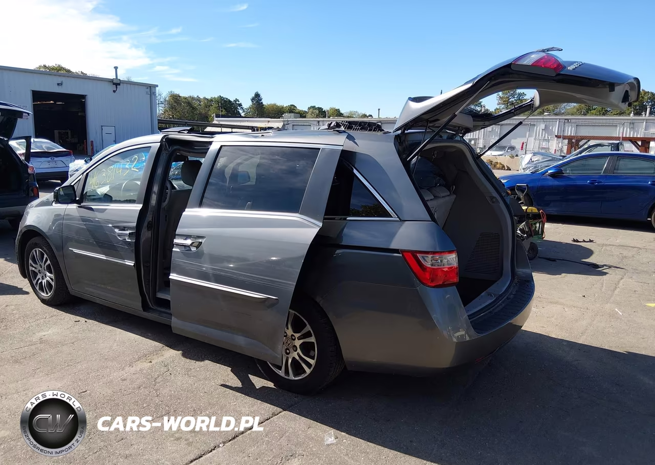 2013 Honda Odyssey Ex-L VIN:5FNRL5H67DB057596 - 3