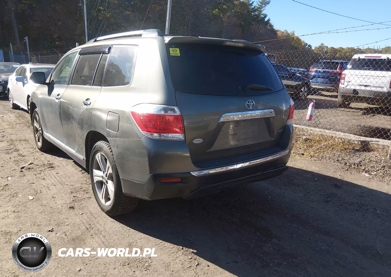 2011 Toyota Highlander Limited V6 VIN:5TDDK3EHXBS042140 - 3