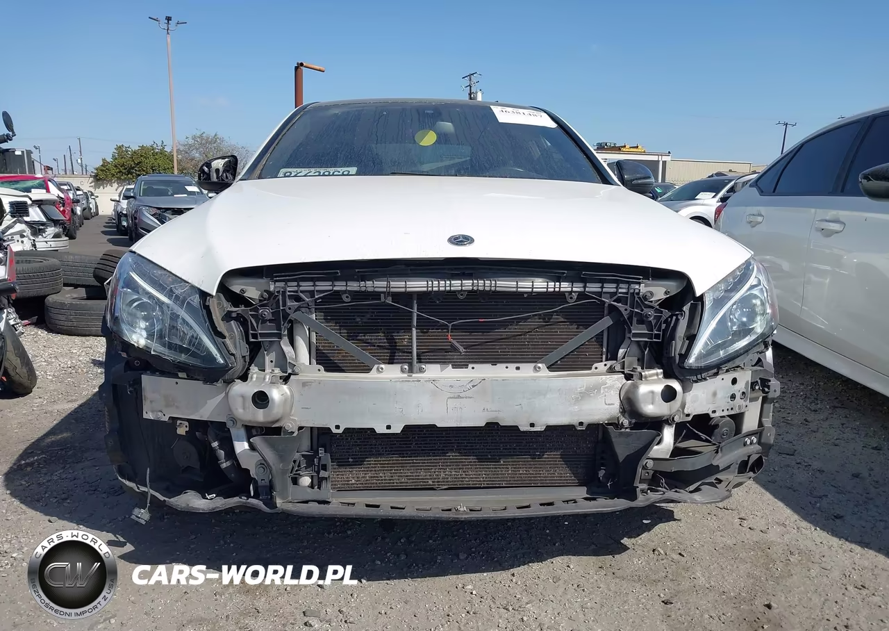2018 Mercedes-Benz C 300 VIN:55SWF4JB9JU279966 - 13
