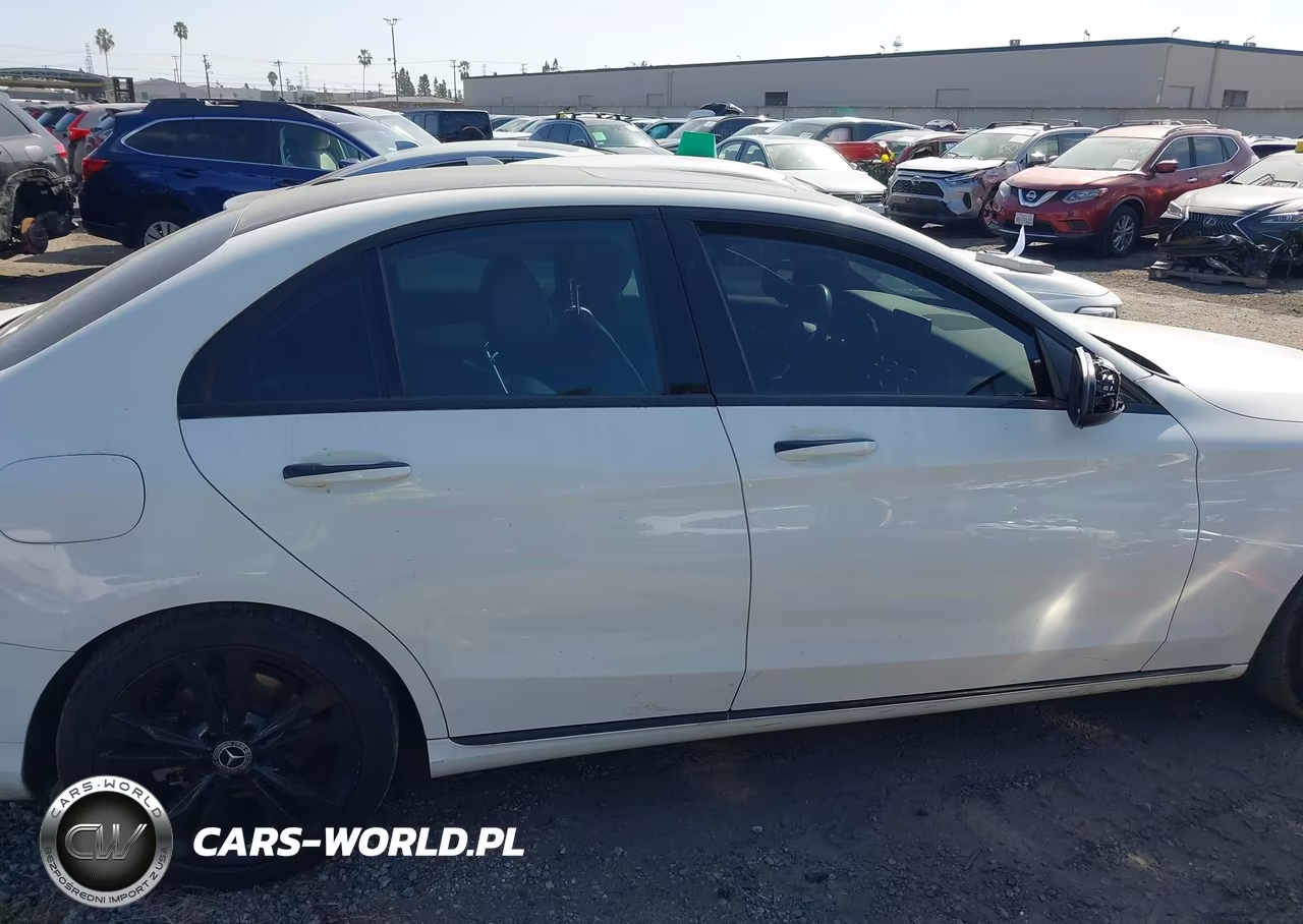 2018 Mercedes-Benz C 300 VIN:55SWF4JB9JU279966 - 14