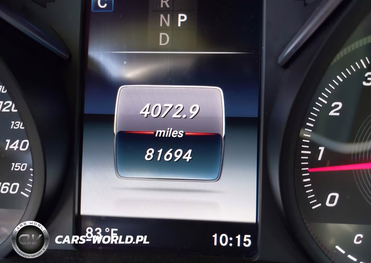 2018 Mercedes-Benz C 300 VIN:55SWF4JB9JU279966 - 16