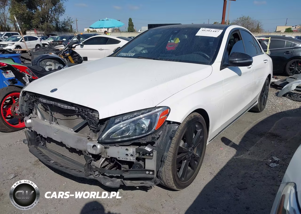 2018 Mercedes-Benz C 300 VIN:55SWF4JB9JU279966 - 2