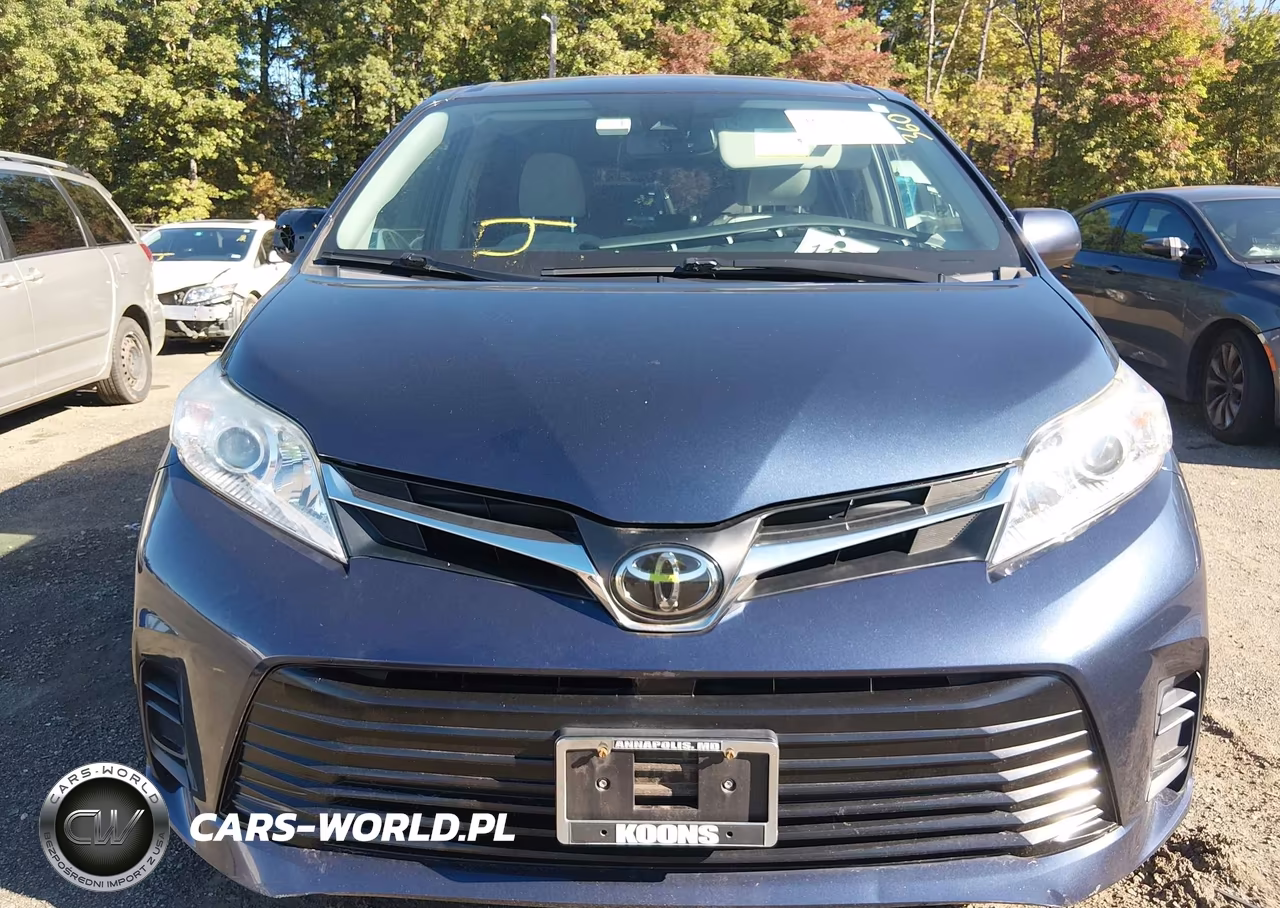 2018 Toyota Sienna Le 8 Passenger VIN:5TDKZ3DC1JS901753 - 6