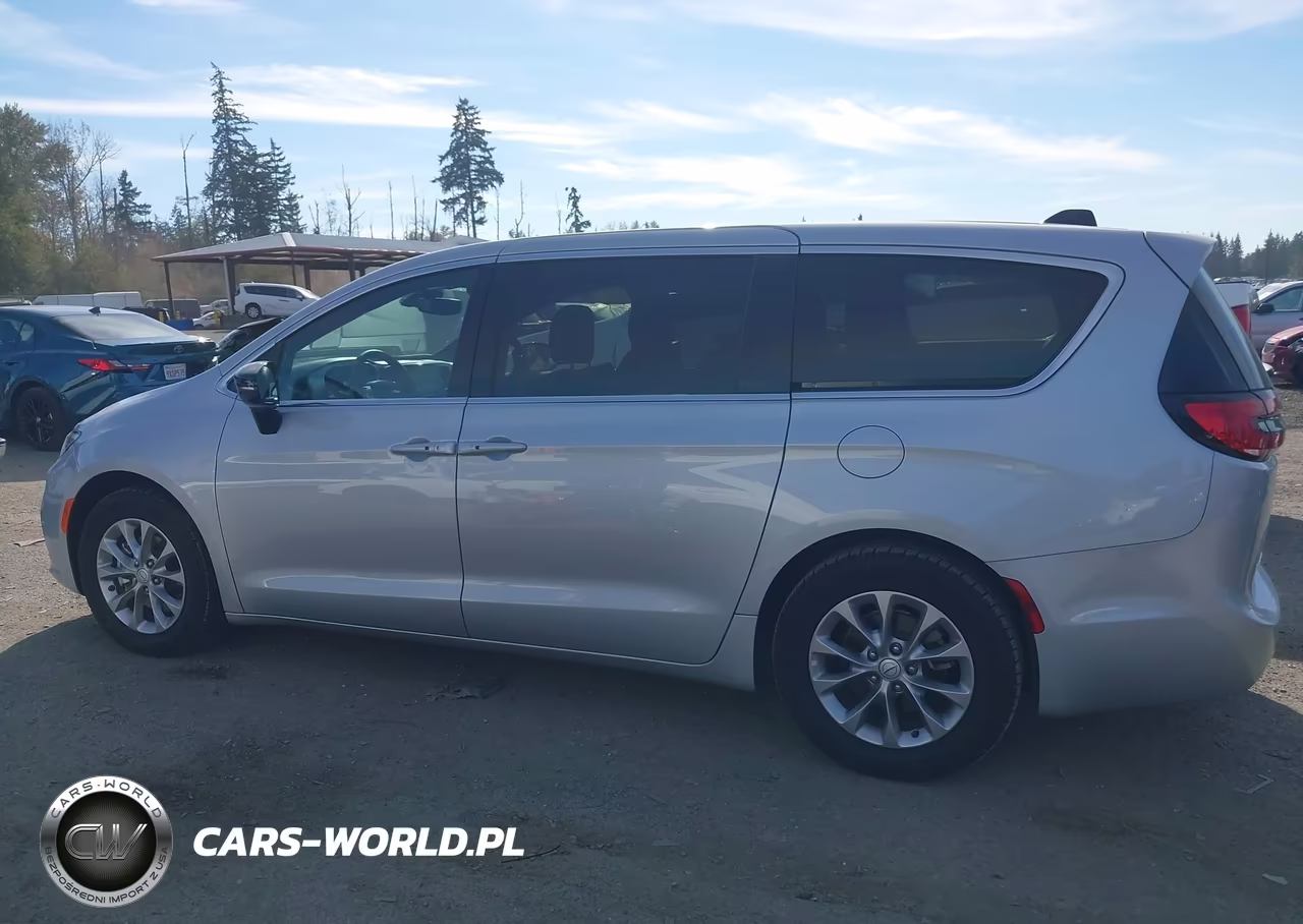 2026 Chrysler Pacifica Limited VIN:2C4RC1GG0TR182509 - 15