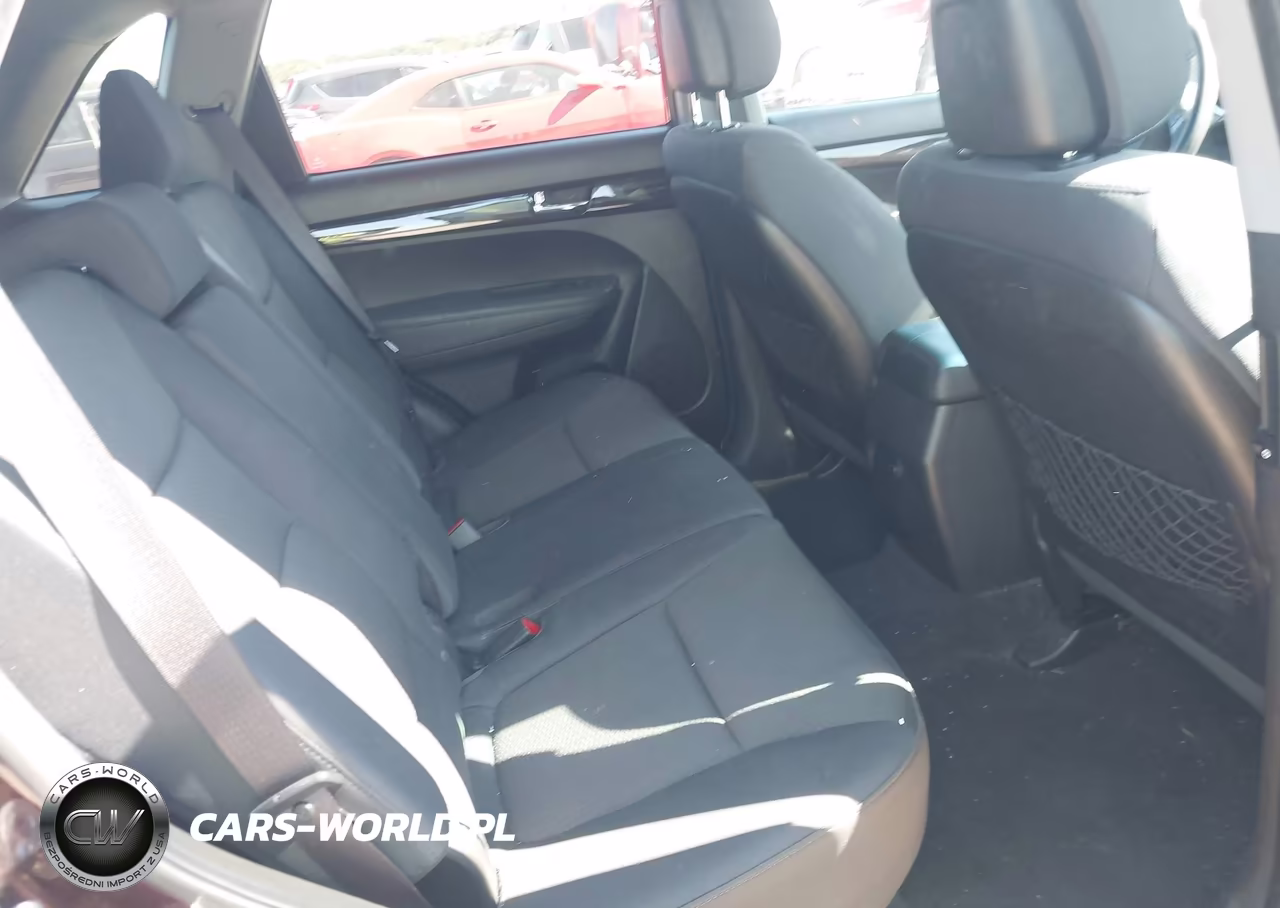 2011 Kia Sorento Lx VIN:5XYKT3A17BG113711 - 8