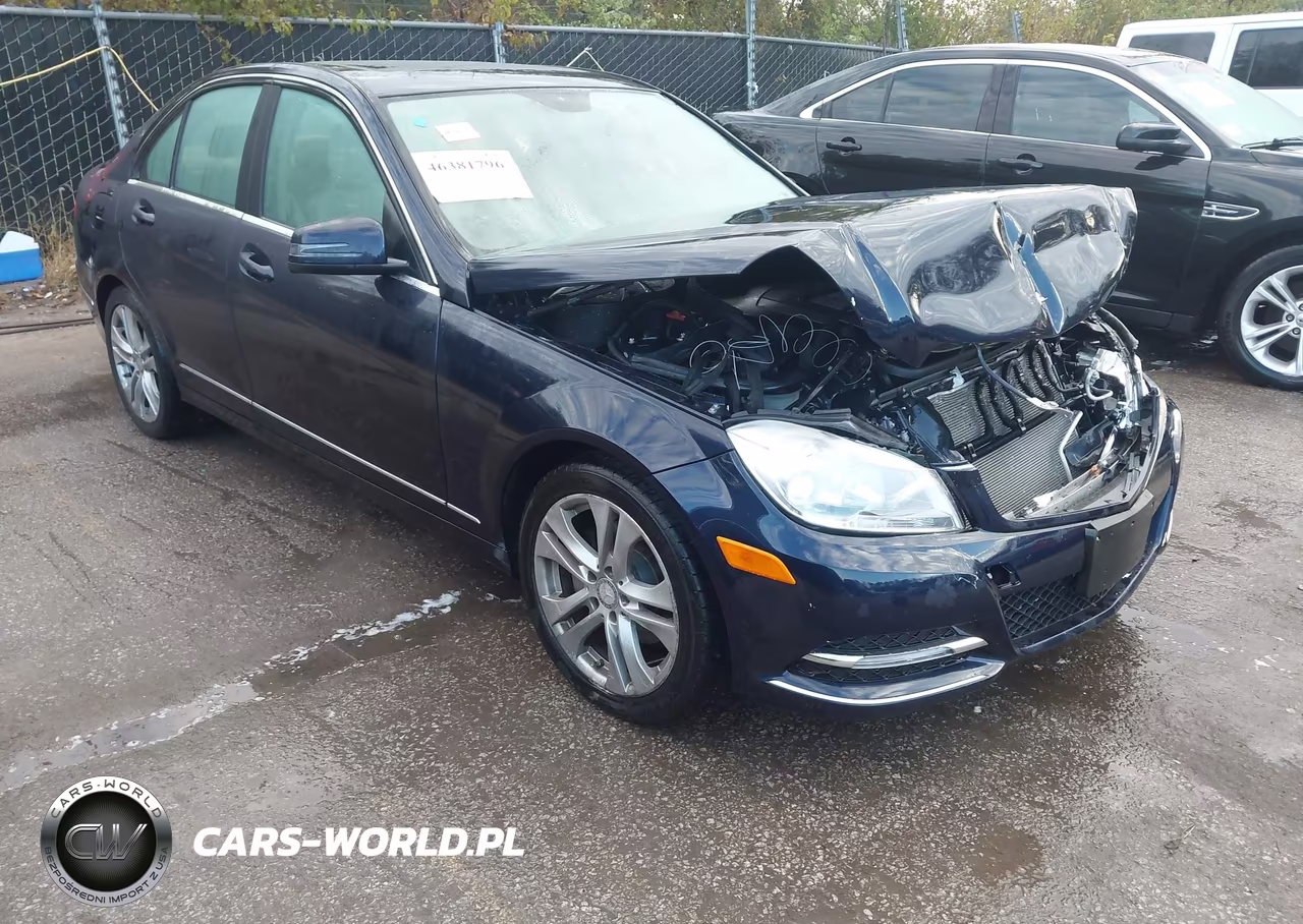 2012 Mercedes-Benz C 300 Luxury 4Matic