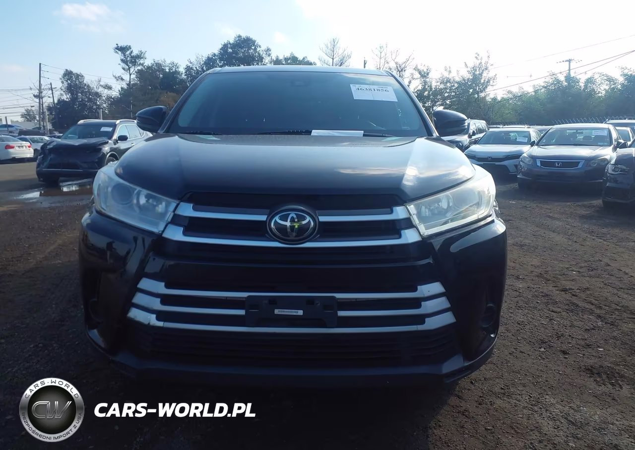 2019 Toyota Highlander Le VIN:5TDBZRFH7KS986014 - 12
