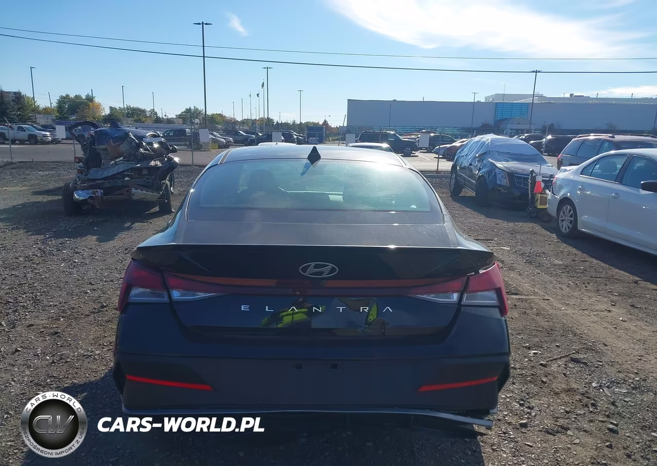 2026 Hyundai Elantra Sel Sport VIN:KMHLM4DG3TU283387 - 16