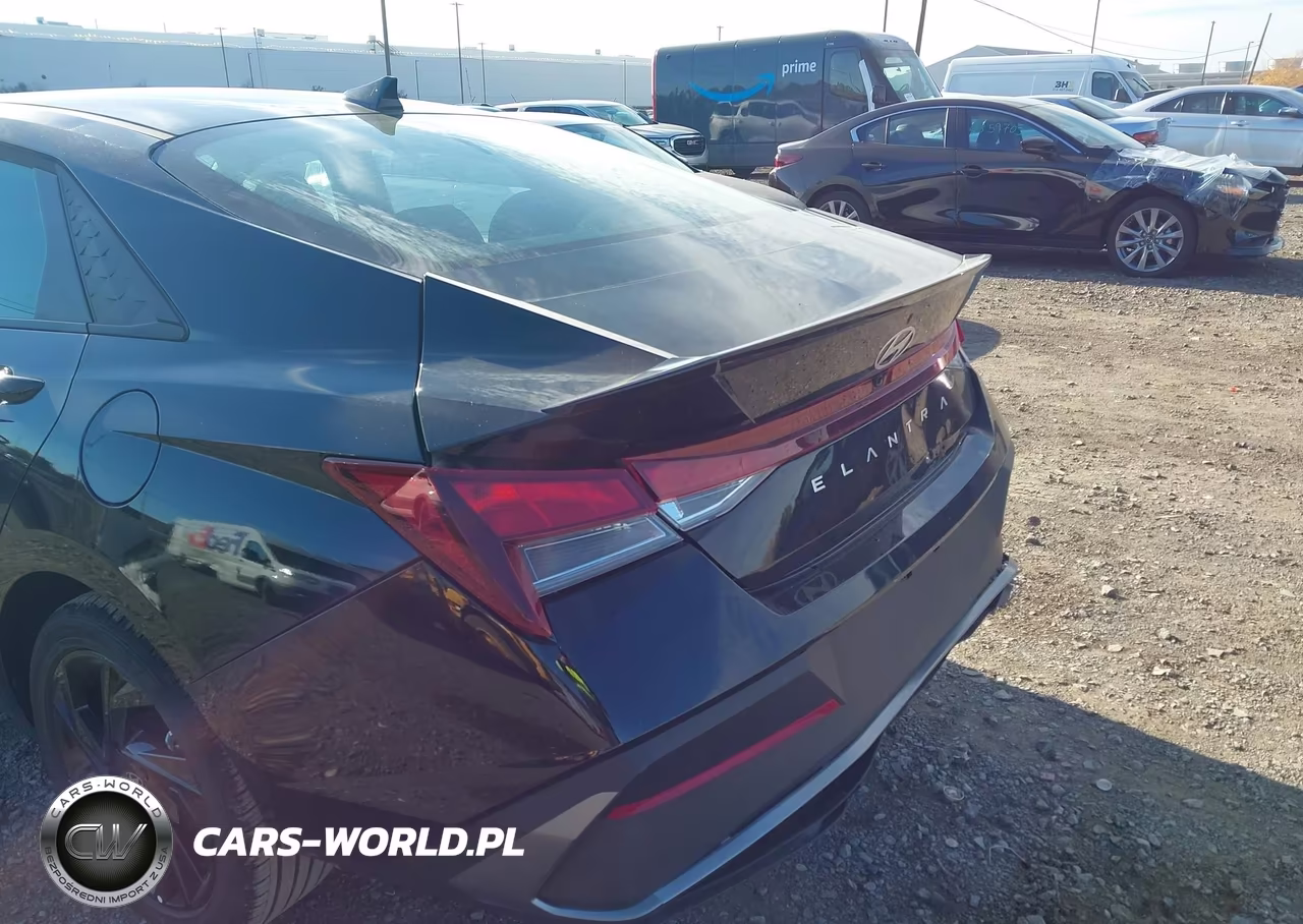 2026 Hyundai Elantra Sel Sport VIN:KMHLM4DG3TU283387 - 18