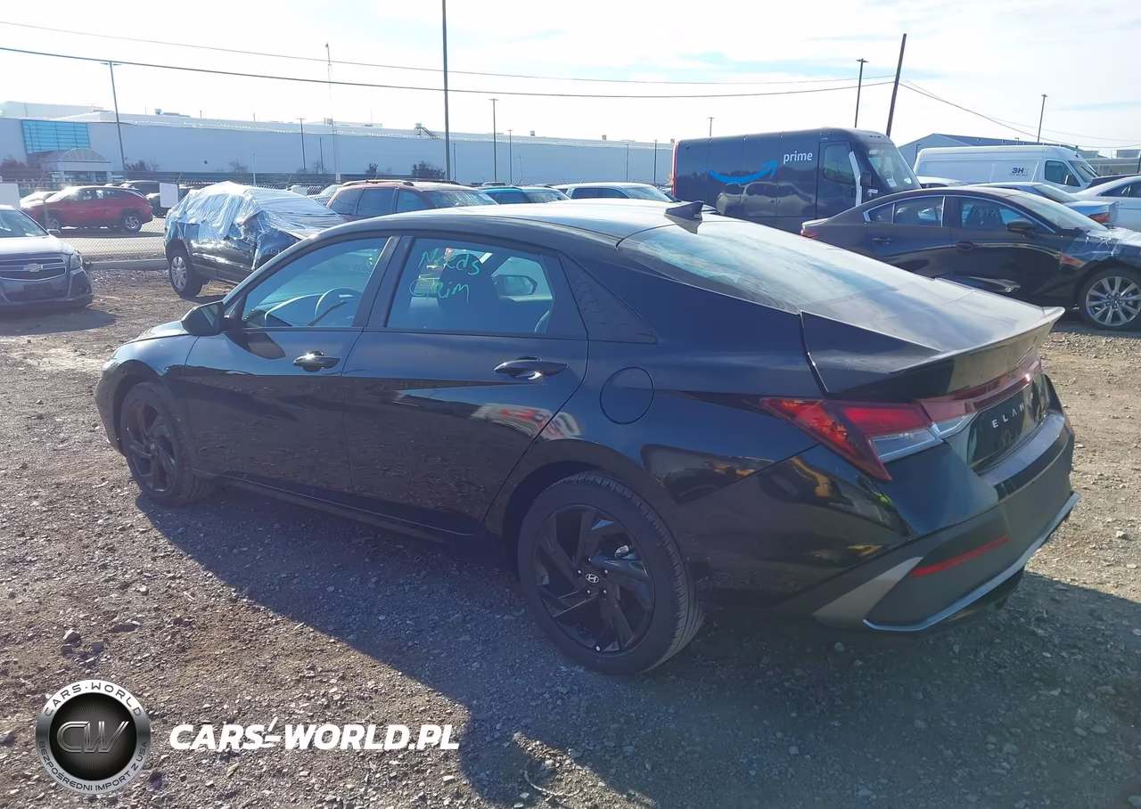 2026 Hyundai Elantra Sel Sport VIN:KMHLM4DG3TU283387 - 3