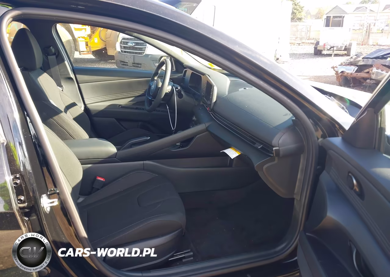 2026 Hyundai Elantra Sel Sport VIN:KMHLM4DG3TU283387 - 5