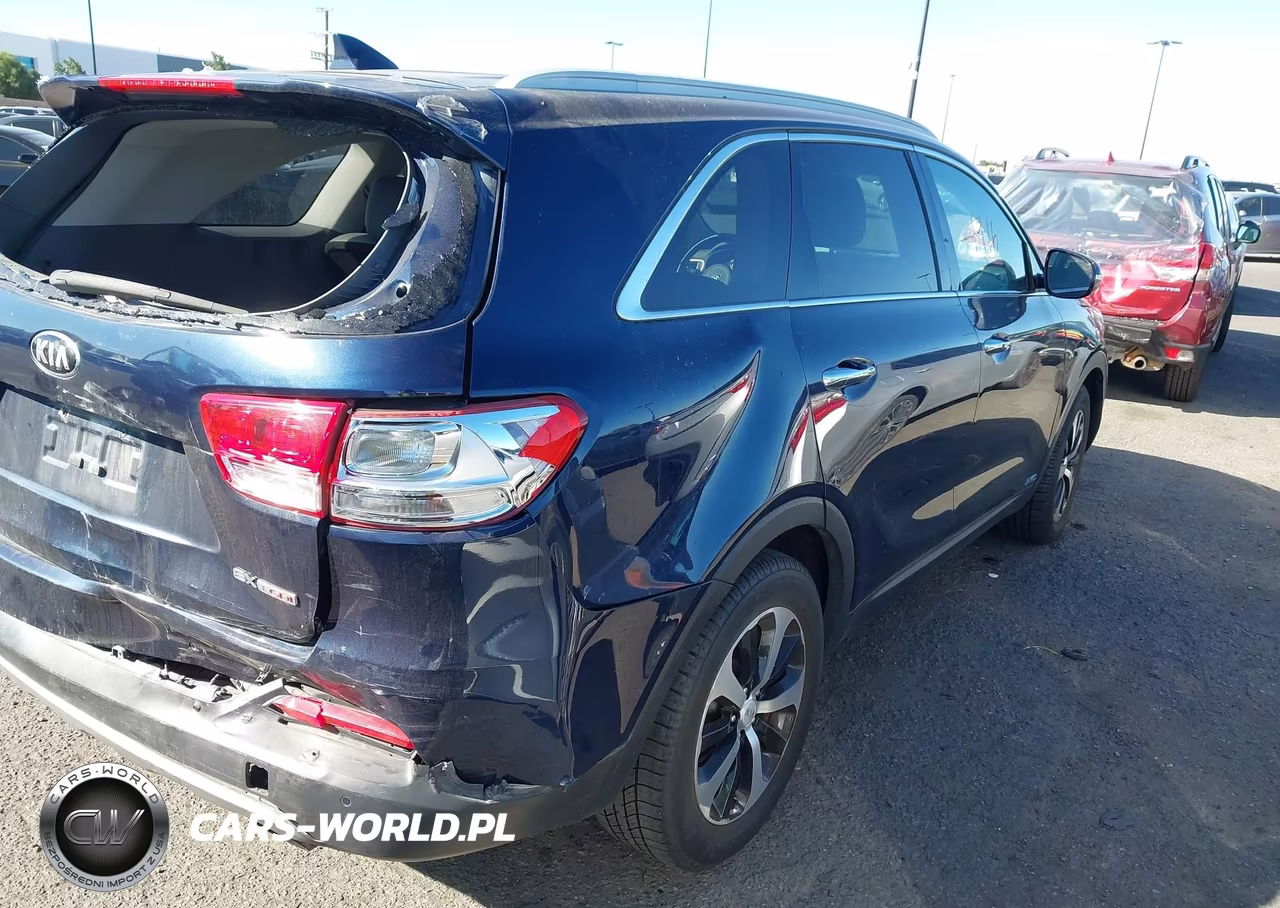 2016 Kia Sorento 2.0T Ex VIN:5XYPHDA15GG012817 - 4