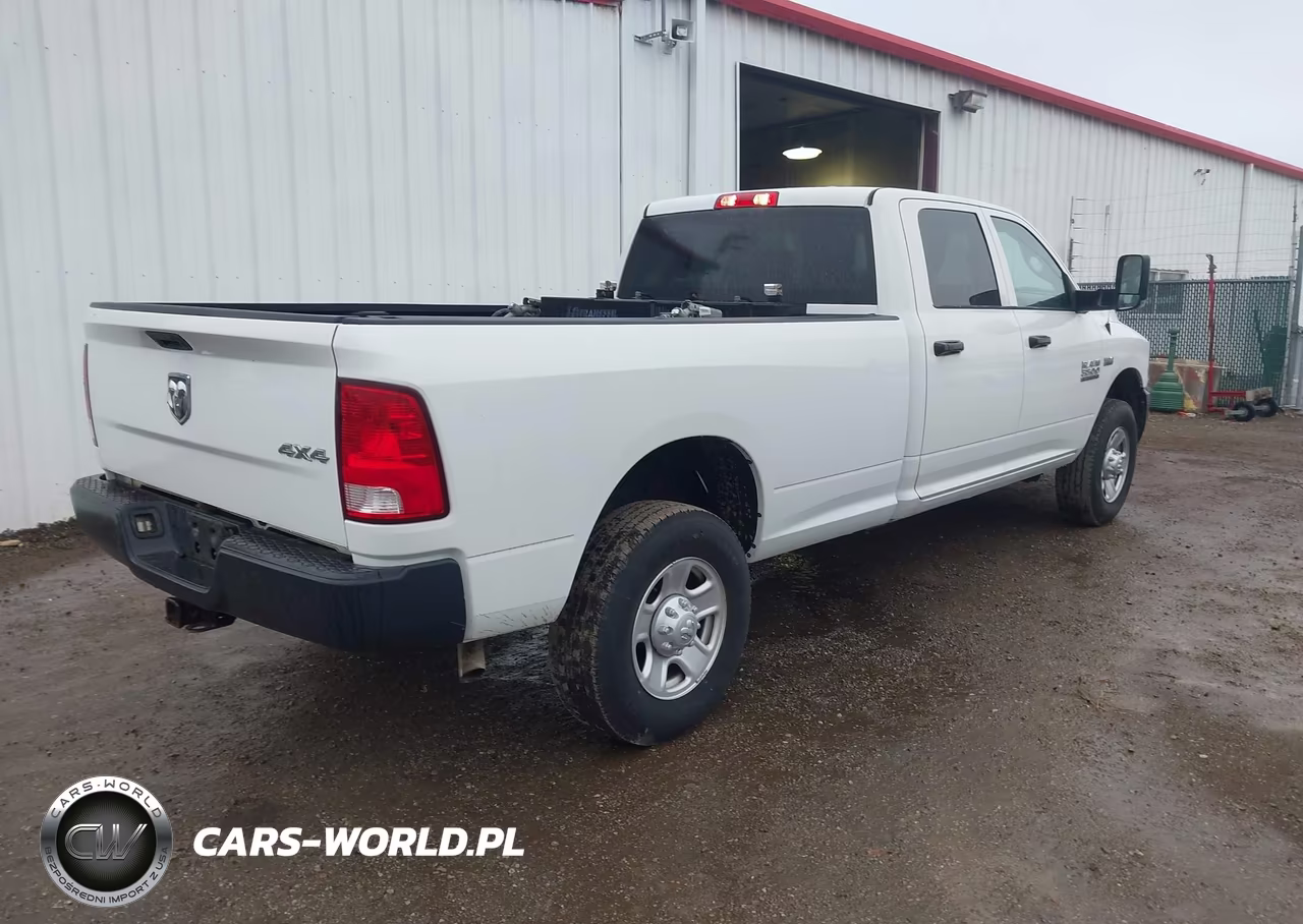 2018 Ram 3500 Tradesman 4X4 8' Box VIN:3C63R3GTXJG285251 - 4
