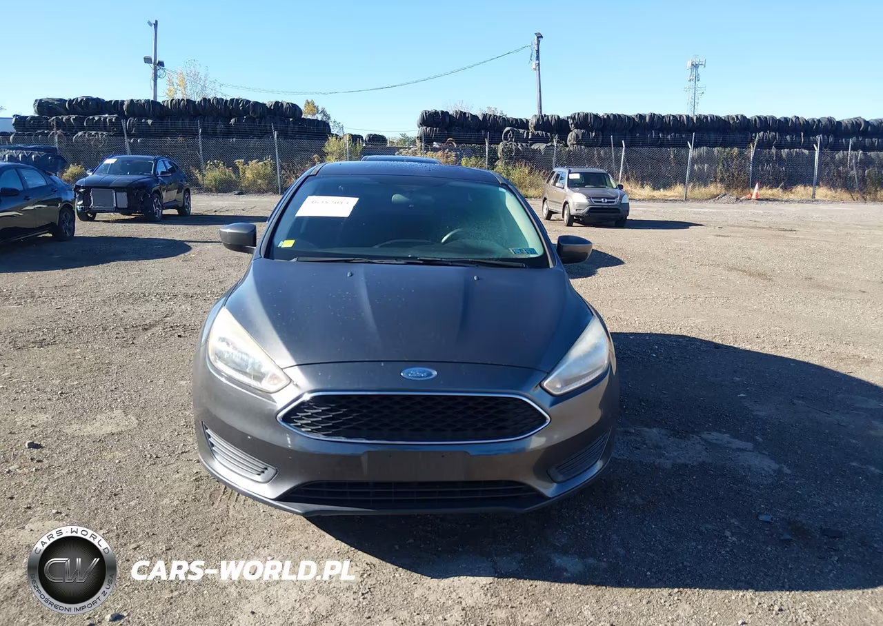 2018 Ford Focus Se VIN:1FADP3F28JL236960 - 12