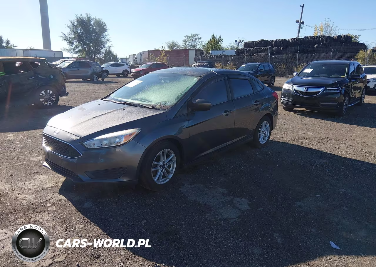2018 Ford Focus Se VIN:1FADP3F28JL236960 - 2