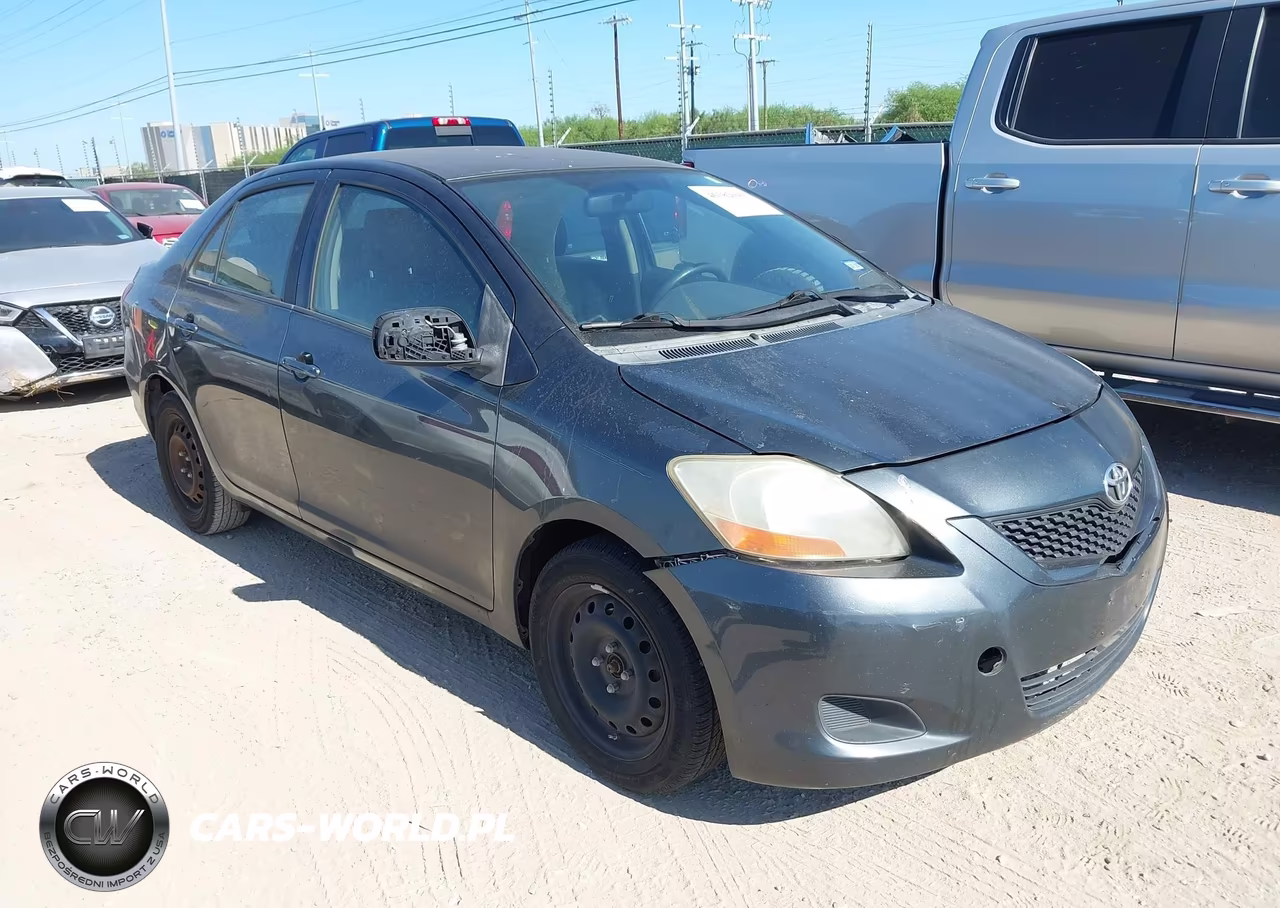 2010 Toyota Yaris – zdjęcie 1 z 16