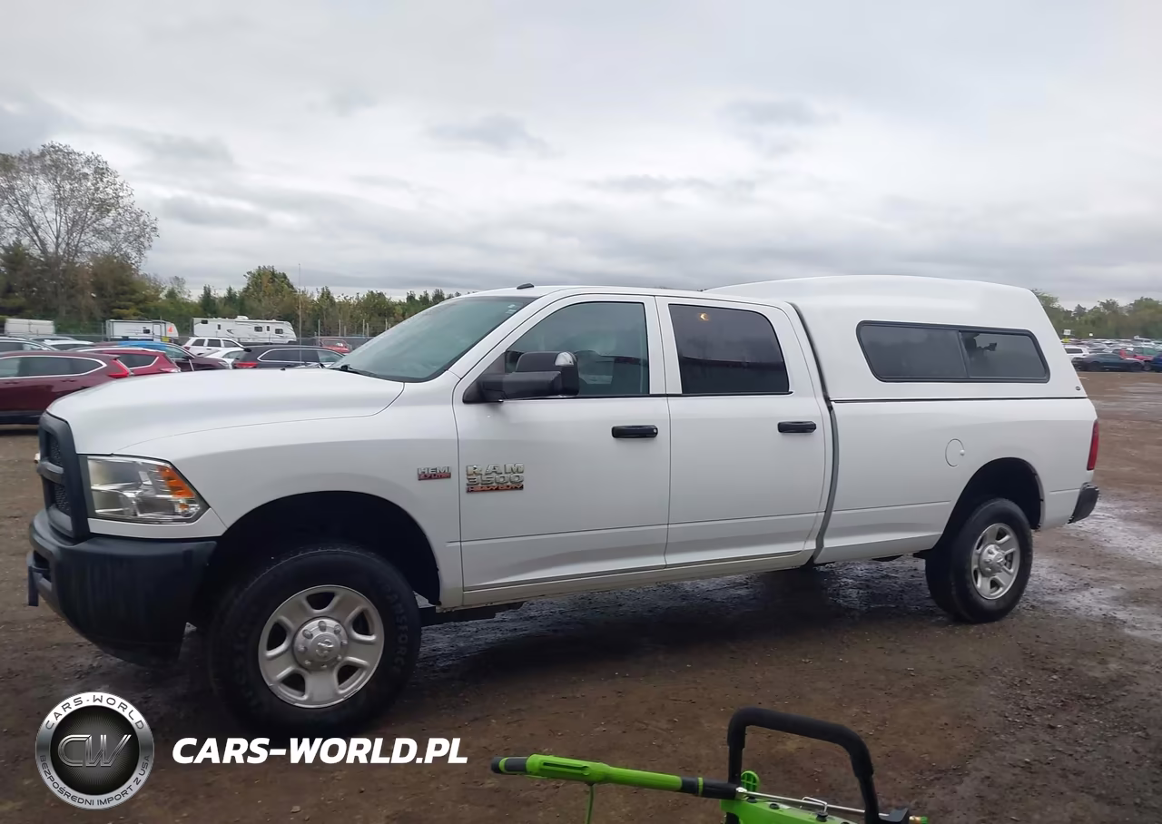 2018 Ram 3500 Tradesman 4X4 8' Box VIN:3C63R3GT4JG292101 - 14