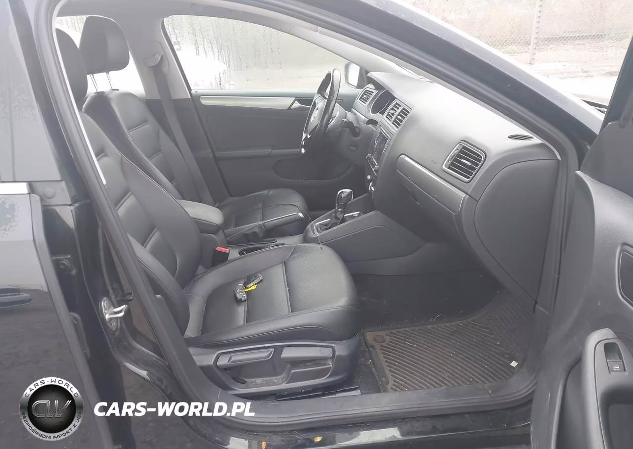 2017 Volkswagen Jetta 1.4T Se VIN:3VWDB7AJ0HM208686 - 5
