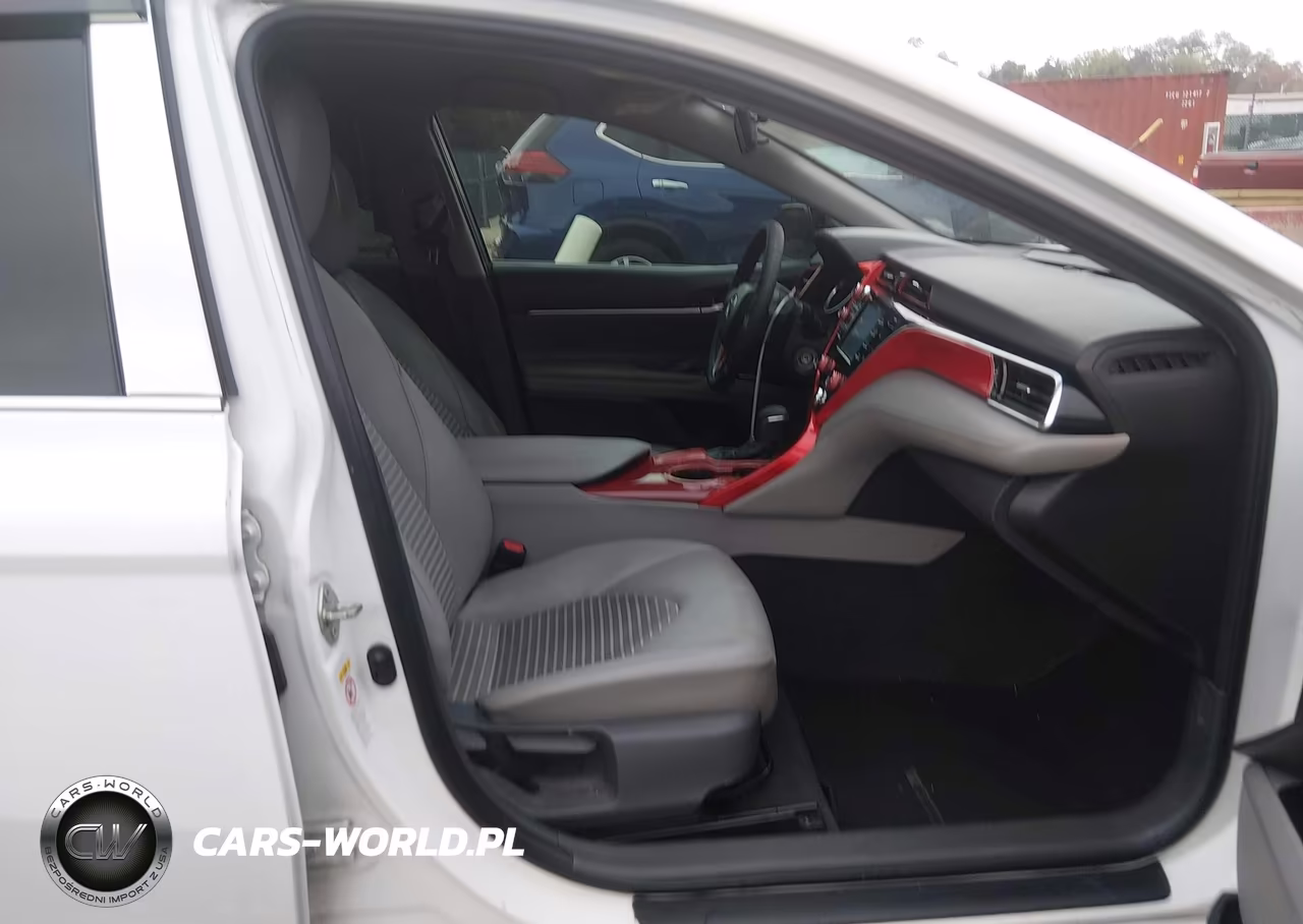 2018 Toyota Camry Se VIN:4T1B11HK7JU667946 - 5