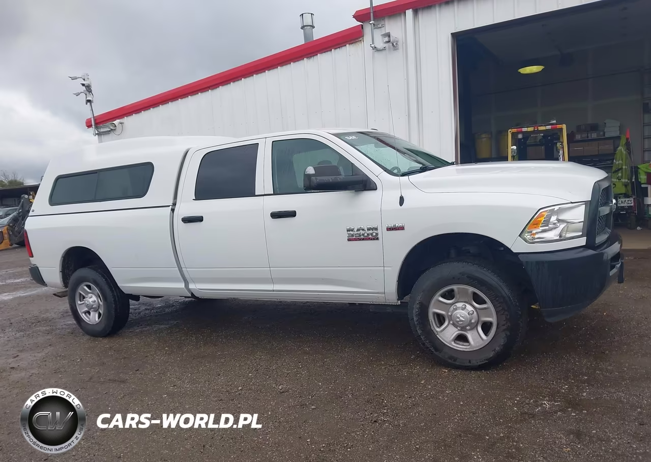 2018 Ram 3500 Tradesman 4X4 8' Box VIN:3C63R3GT1JG299085 - 13