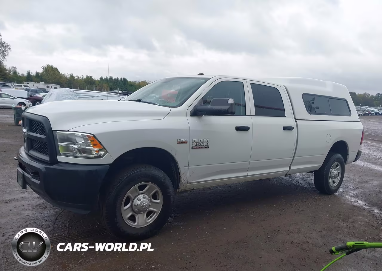 2018 Ram 3500 Tradesman 4X4 8' Box VIN:3C63R3GT1JG299085 - 14