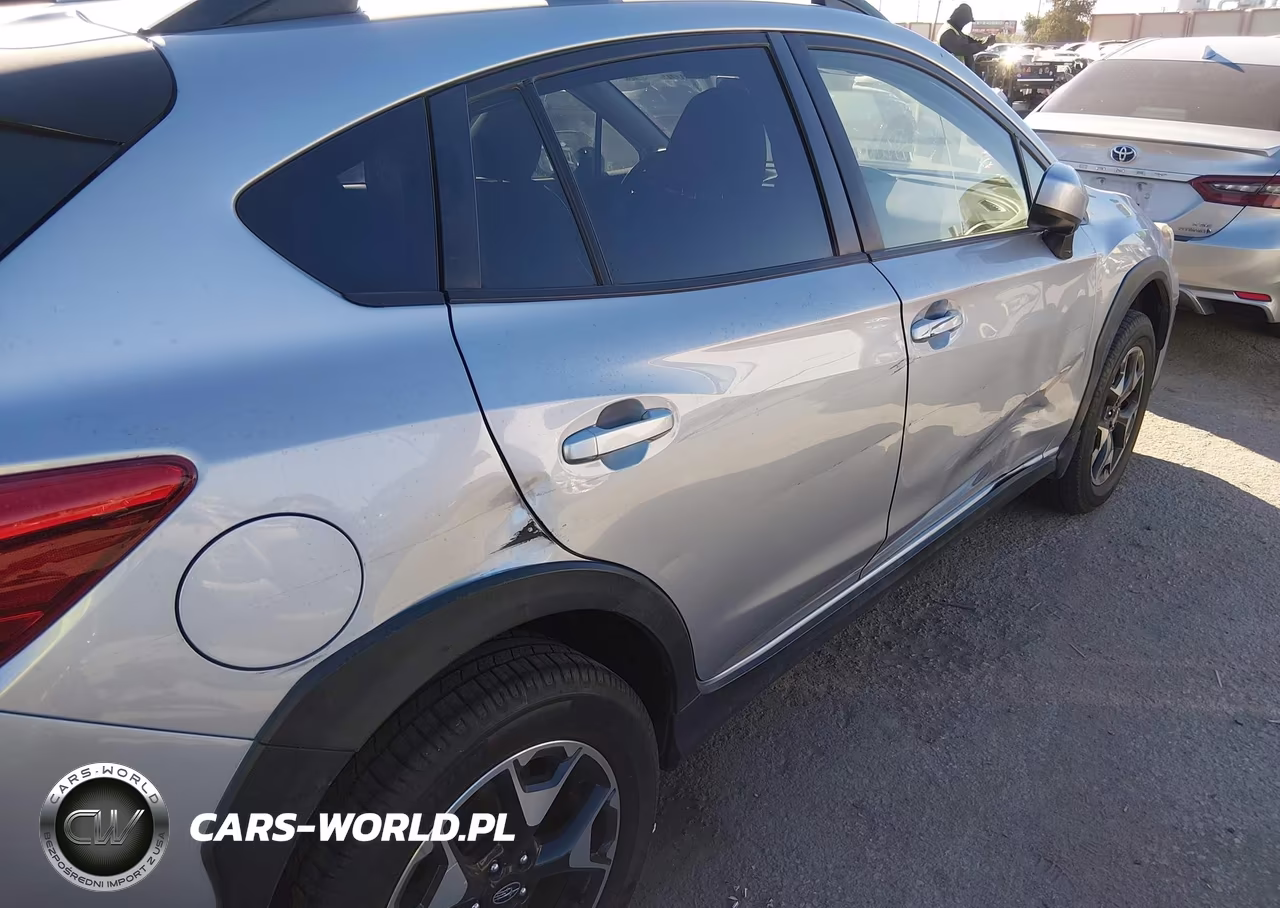 2020 Subaru Crosstrek Premium VIN:JF2GTAEC1LH261806 - 17