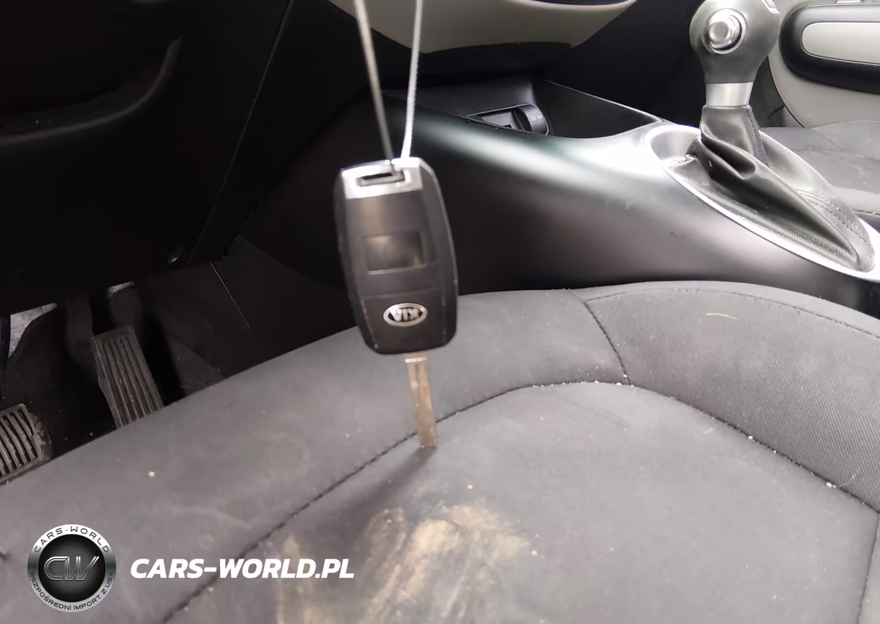 2015 Kia Soul VIN:KNDJN2A24F7133300 - 11