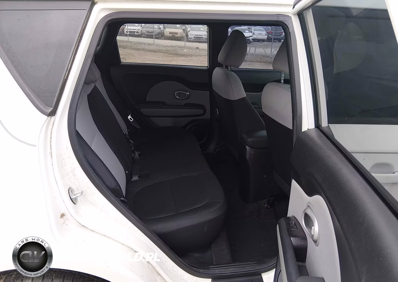 2015 Kia Soul VIN:KNDJN2A24F7133300 - 8
