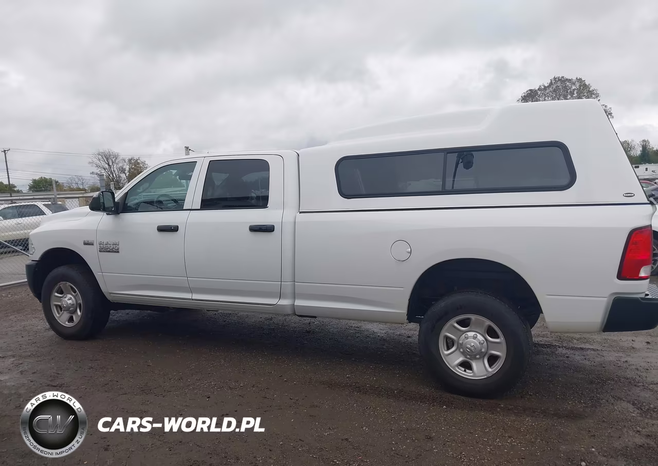 2018 Ram 3500 Tradesman 4X4 8' Box VIN:3C63R3GT6JG292102 - 14