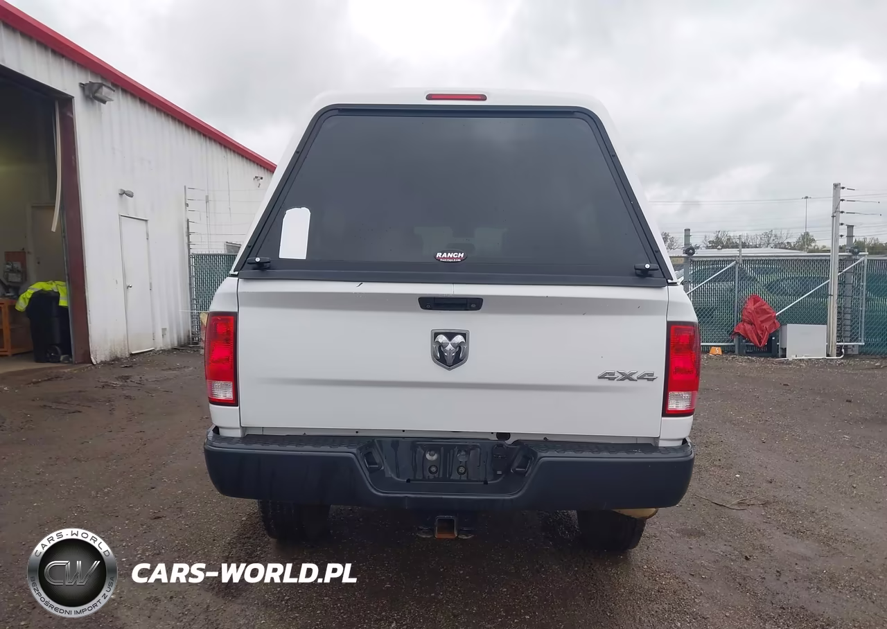 2018 Ram 3500 Tradesman 4X4 8' Box VIN:3C63R3GT6JG292102 - 16