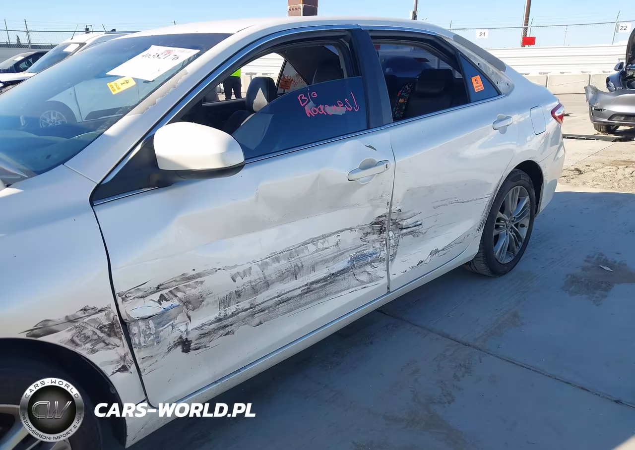 2015 Toyota Camry Se VIN:4T1BF1FK0FU057138 - 6