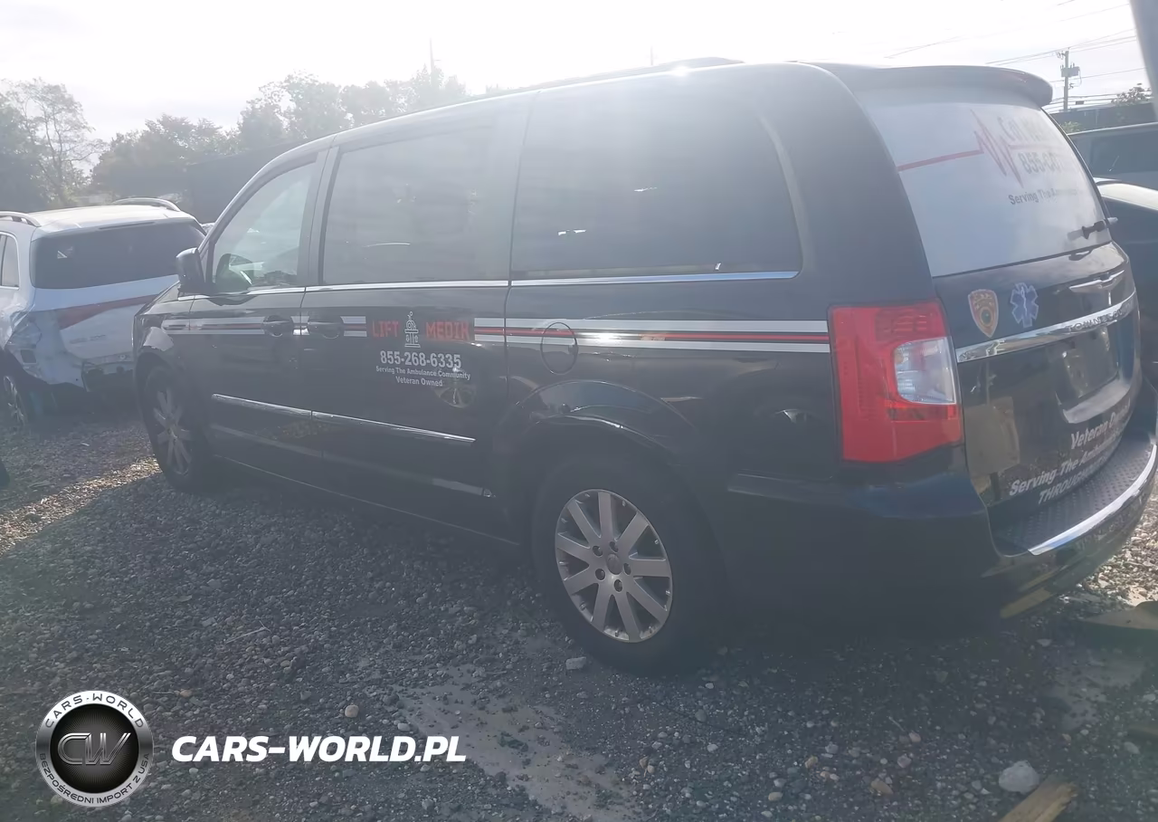 2013 Chrysler Town & Country Touring VIN:2C4RC1BG1DR647646 - 3