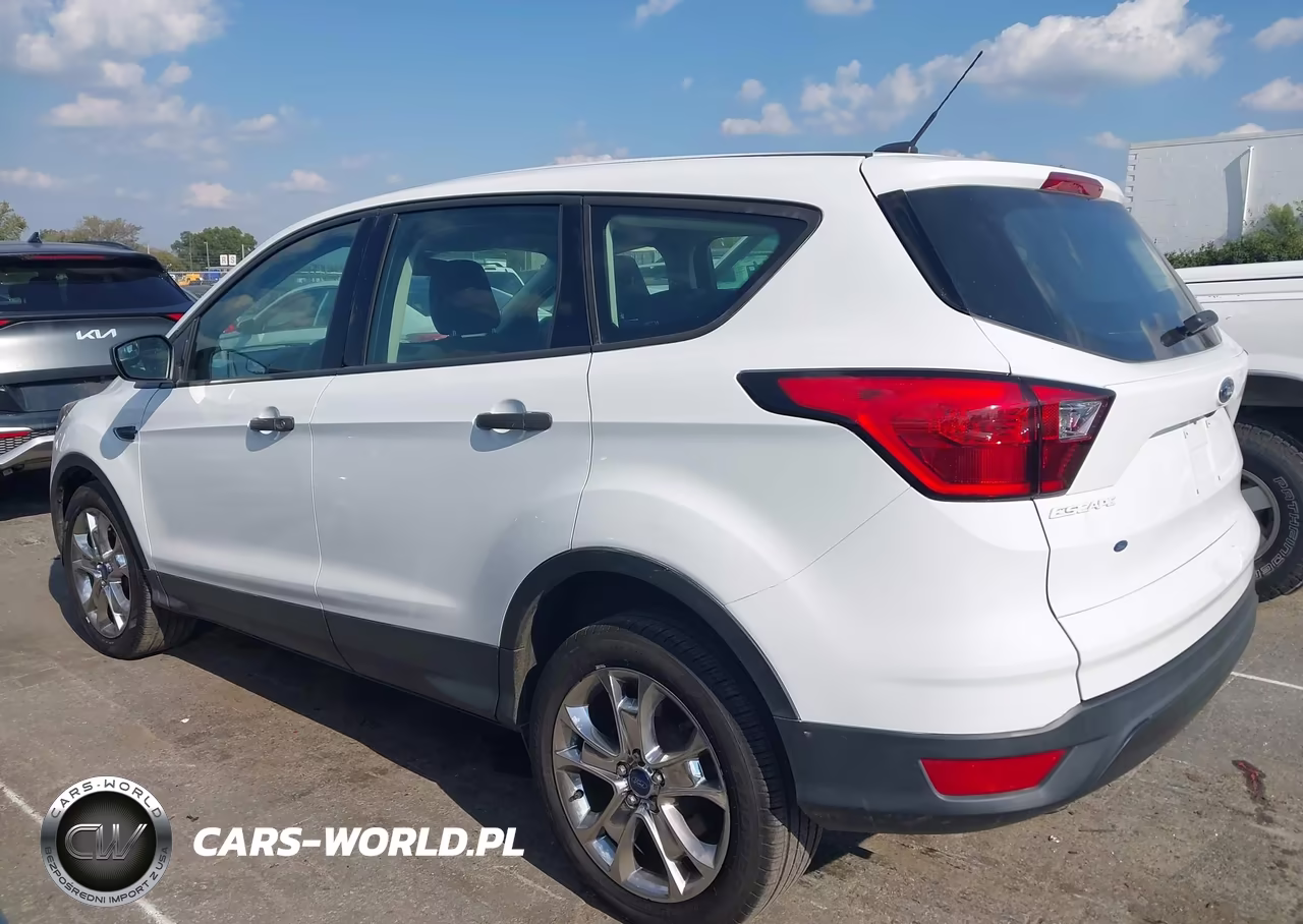 2019 Ford Escape S VIN:1FMCU0F73KUA22670 - 14