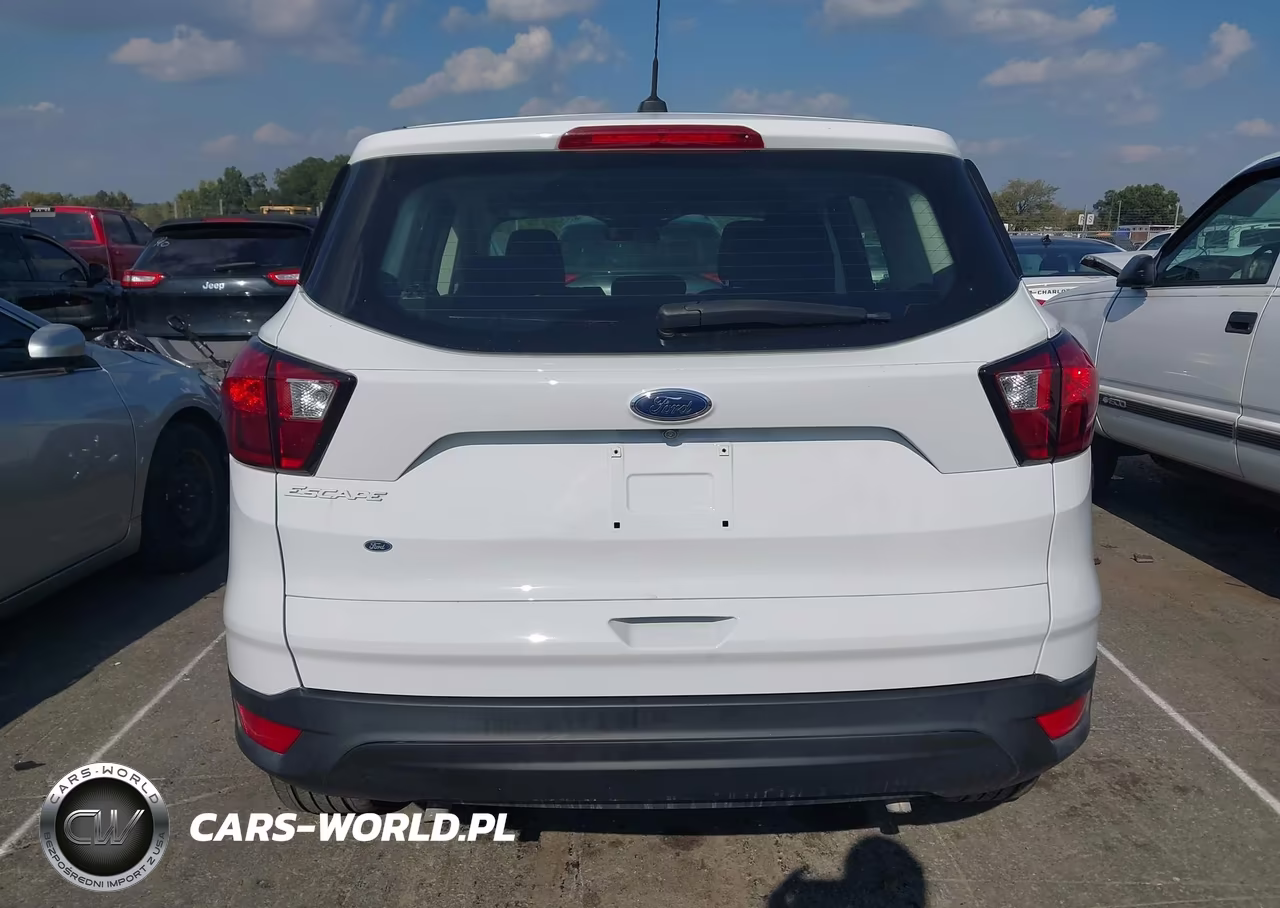 2019 Ford Escape S VIN:1FMCU0F73KUA22670 - 16