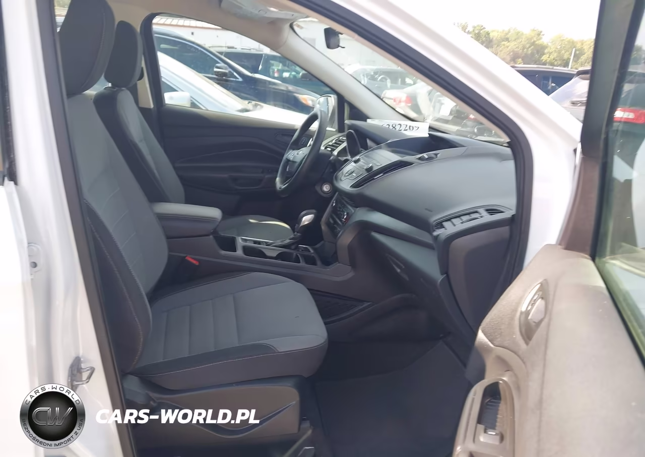 2019 Ford Escape S VIN:1FMCU0F73KUA22670 - 5