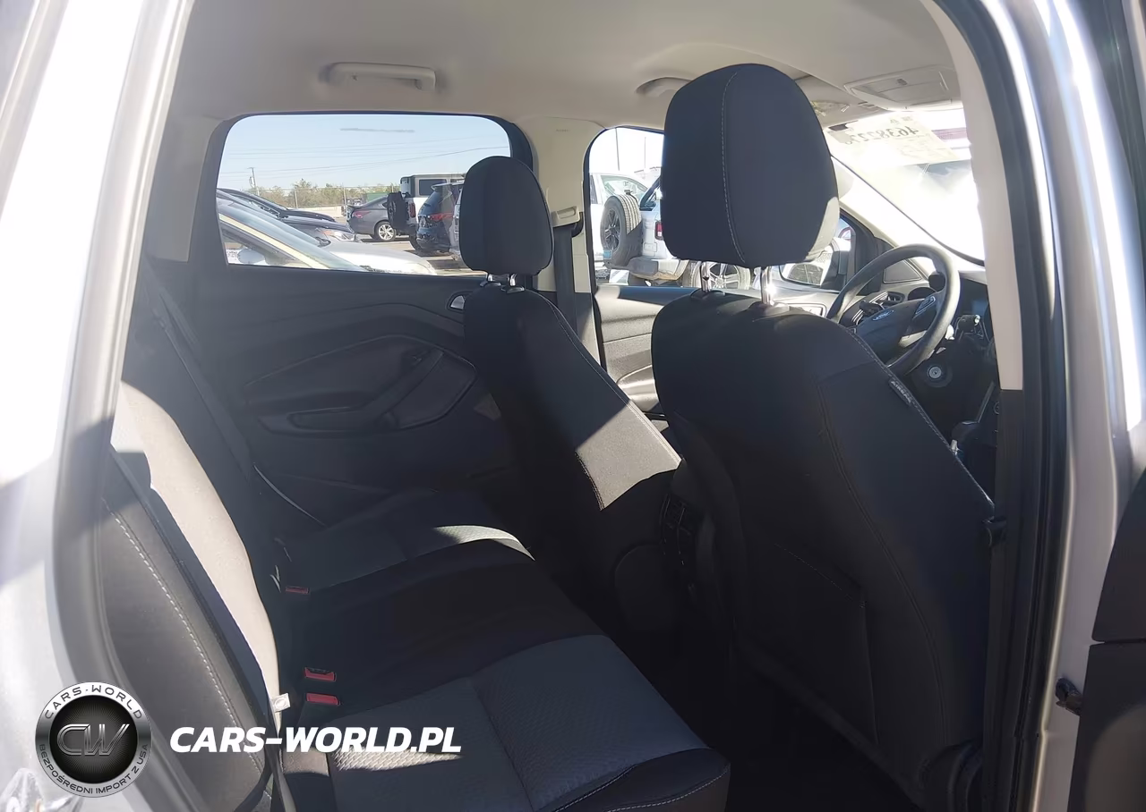 2017 Ford Escape Se VIN:1FMCU9GD0HUB00176 - 8
