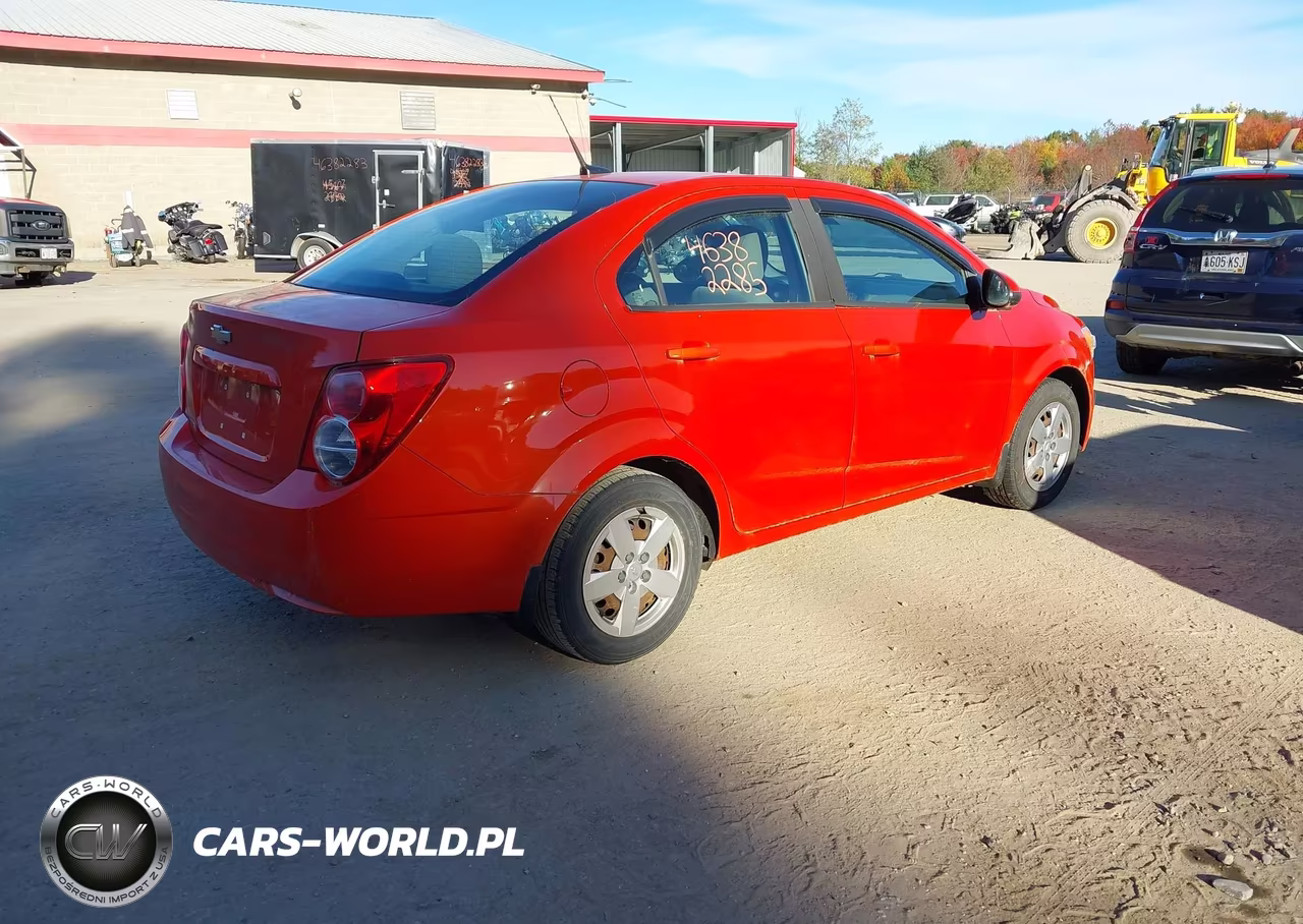 2013 Chevrolet Sonic Ls Auto VIN:1G1JA5SG3D4143959 - 4