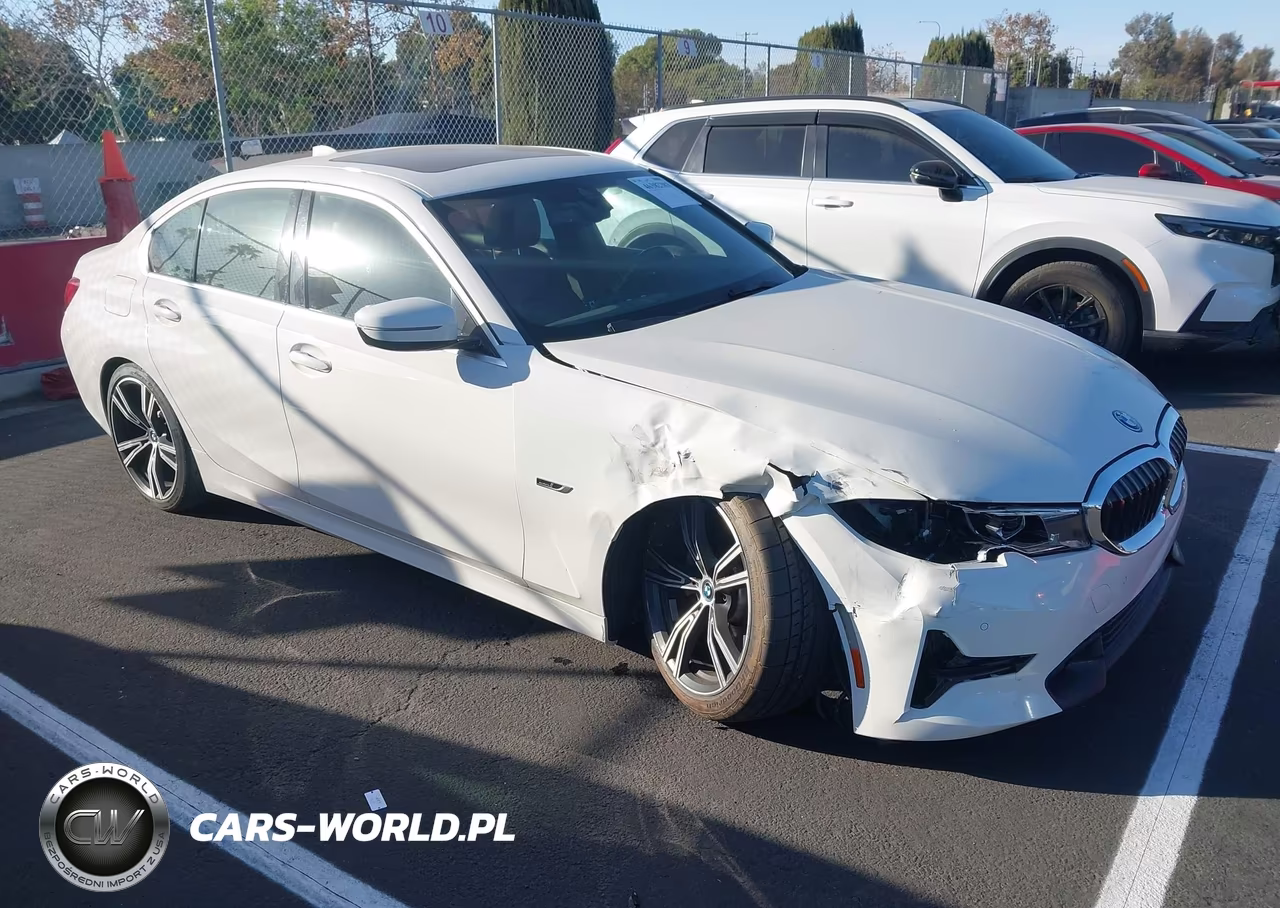 2022 BMW 330E