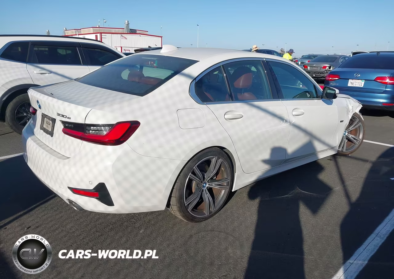 2022 BMW 330E VIN:3MW5P7J09N8C33197 - 4