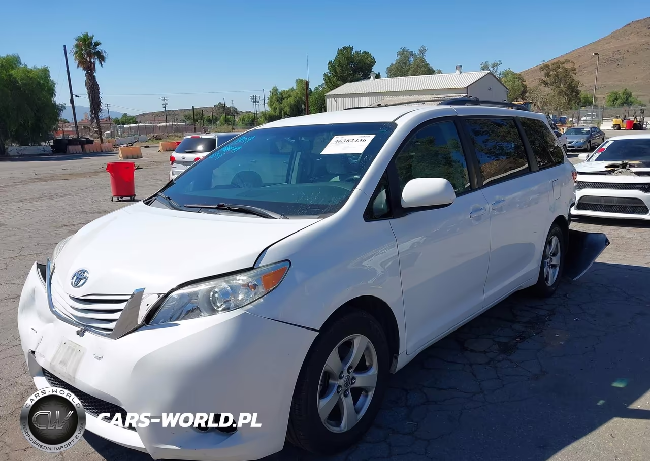 2017 Toyota Sienna Le 8 Passenger VIN:5TDKZ3DCXHS885367 - 2